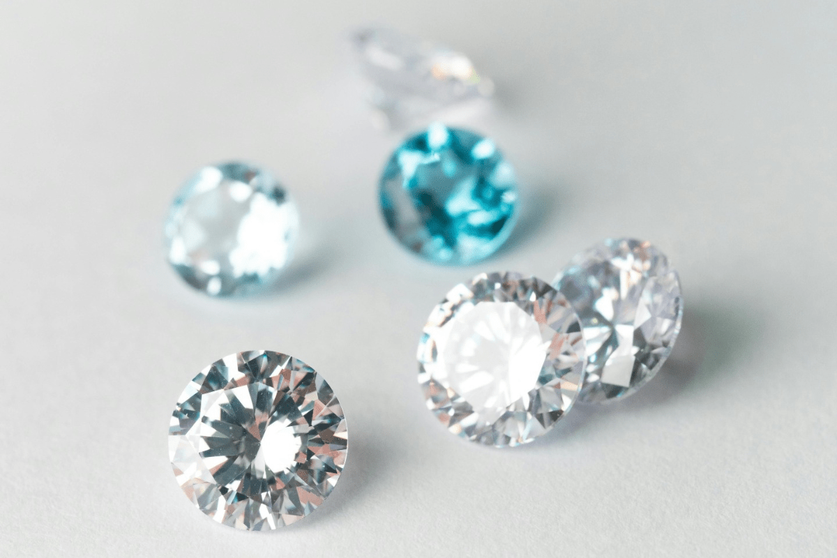 El color del diamante: guía definitiva para entender la escala y elegir bien - The Bright Club