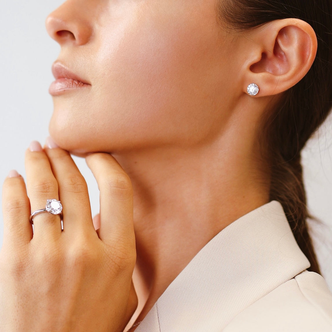 El diamante se muestra con 1.50cts