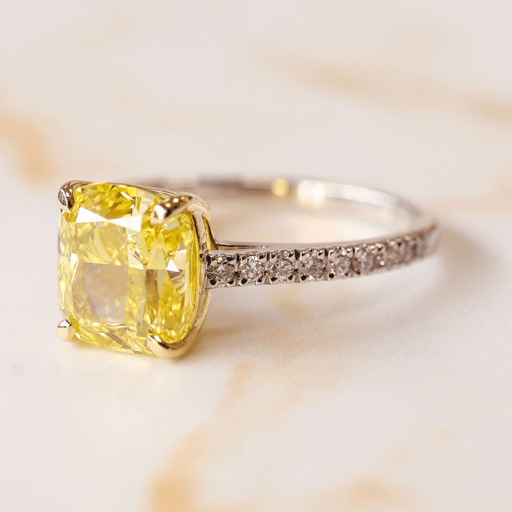 Anillo Fancy Vivid Yellow - The Bright Club