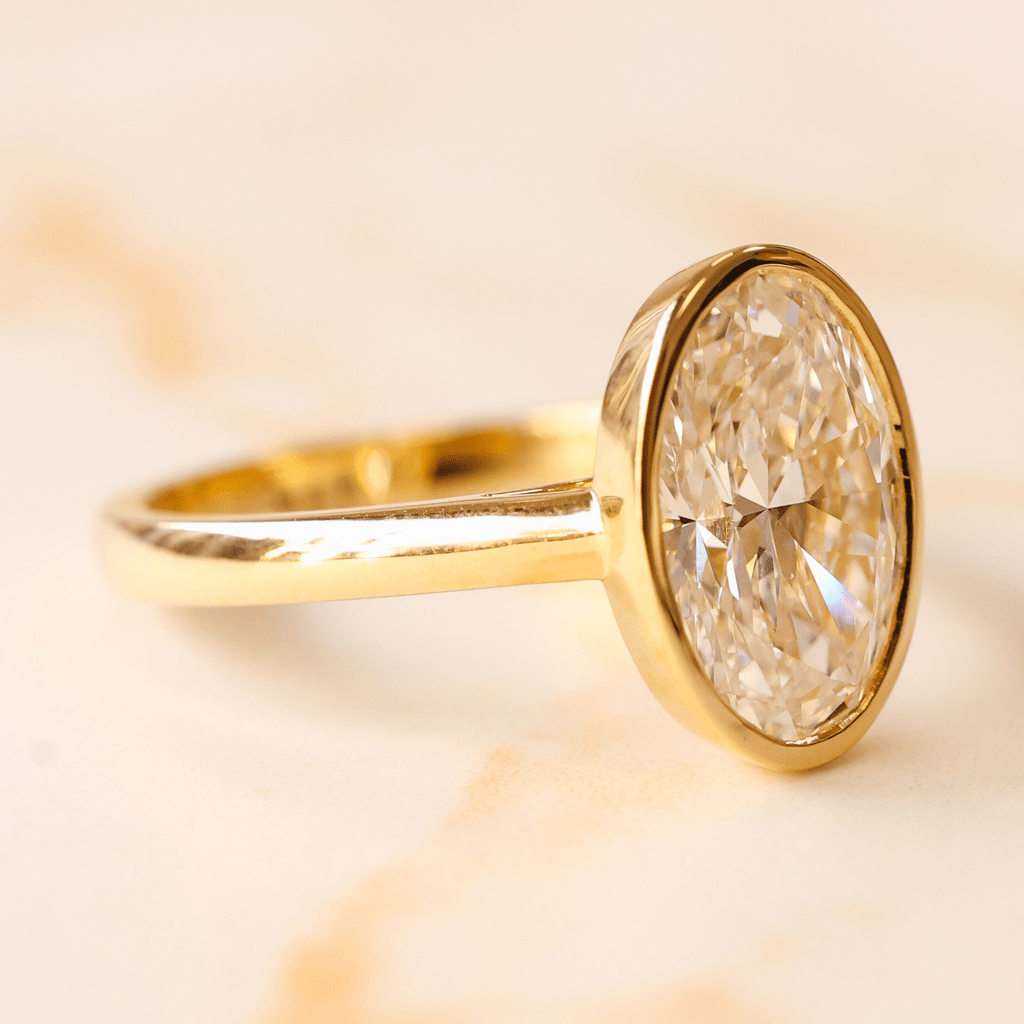 Anillo de Compromiso Bezel - The Bright Club