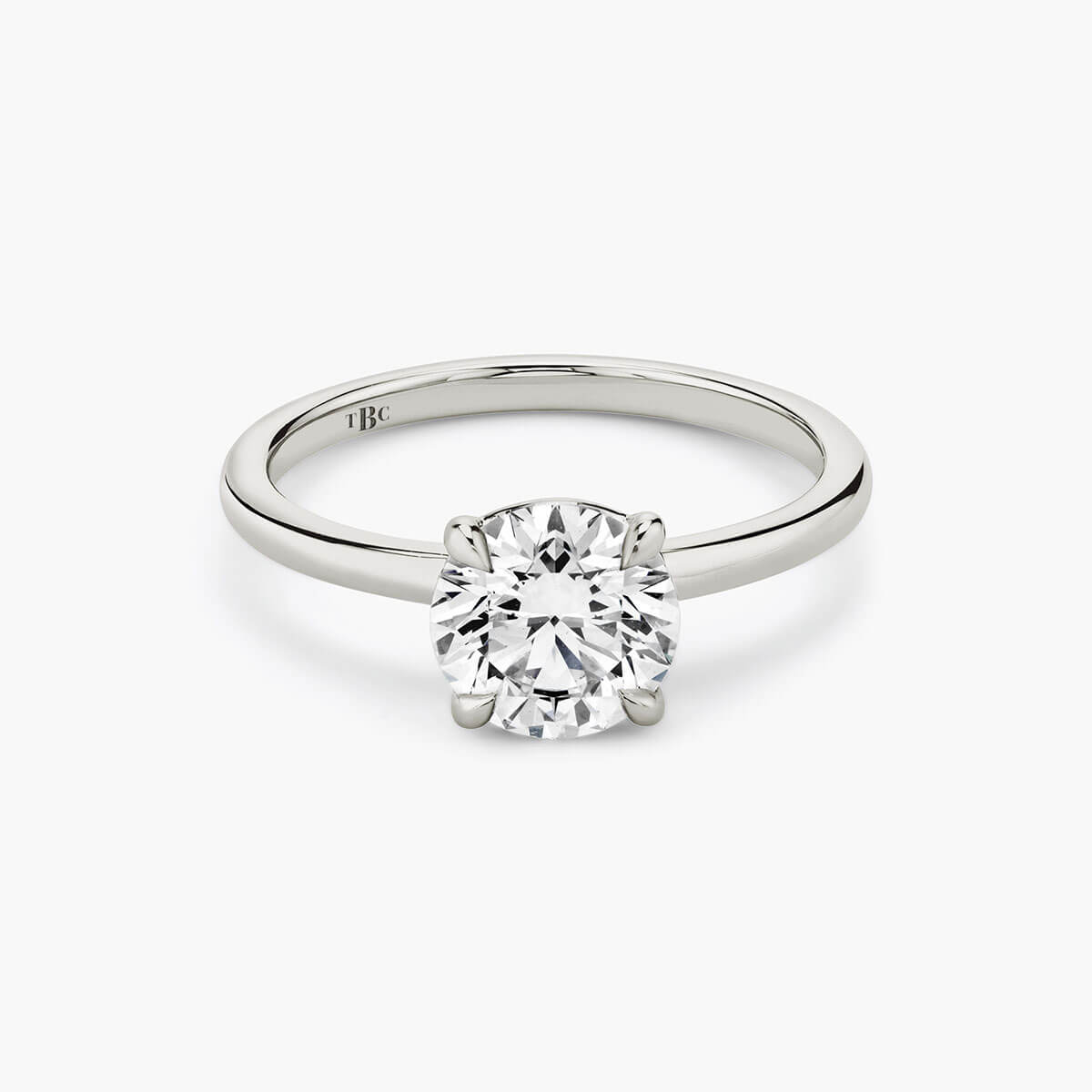 El diamante se muestra con 1.50cts