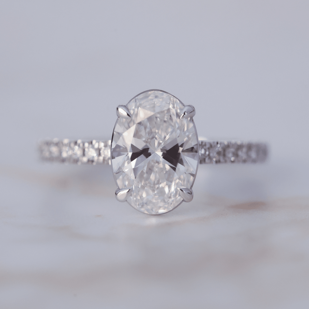 Anillo Infanta Emerald - The Bright Club