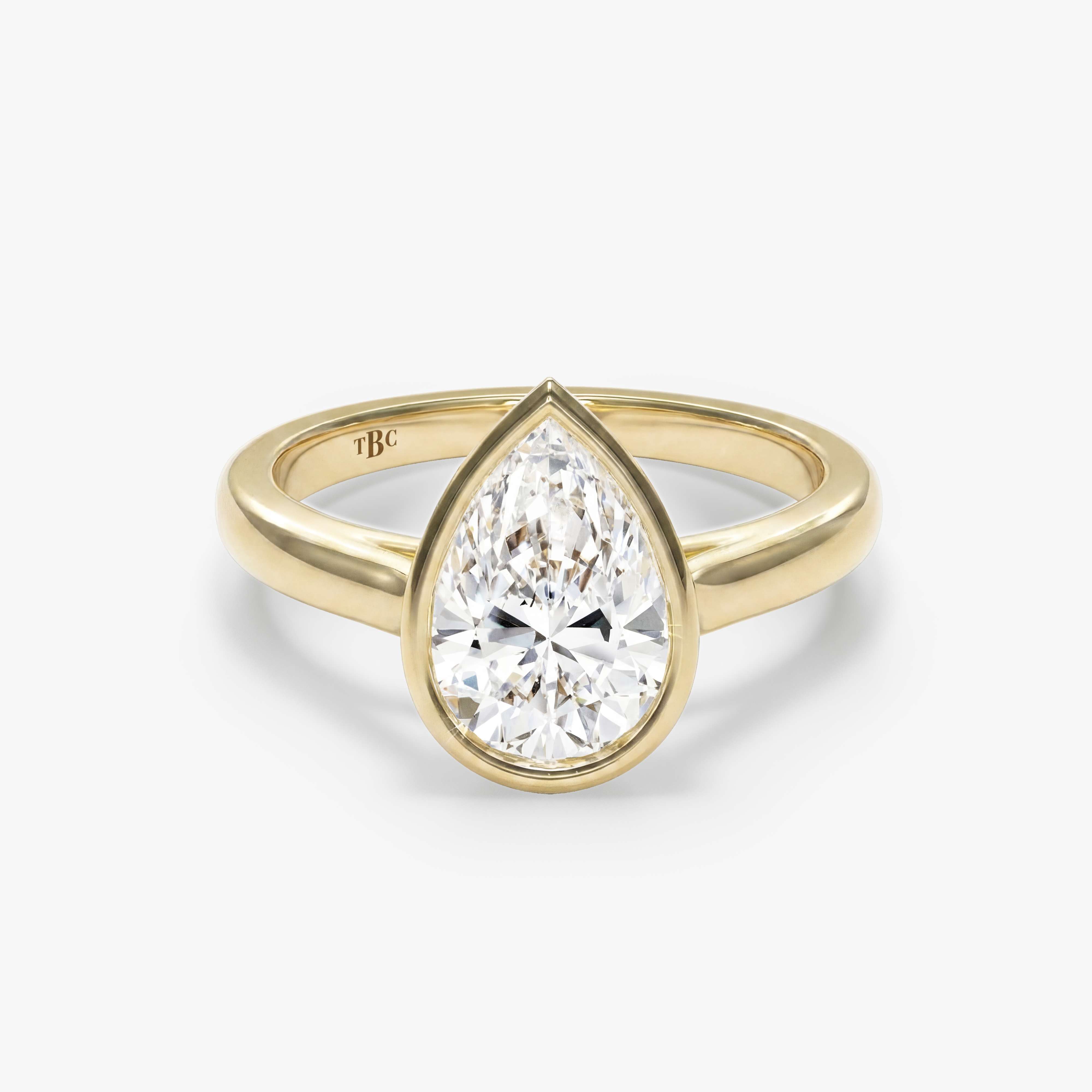Anillo de oro 18k talla pear