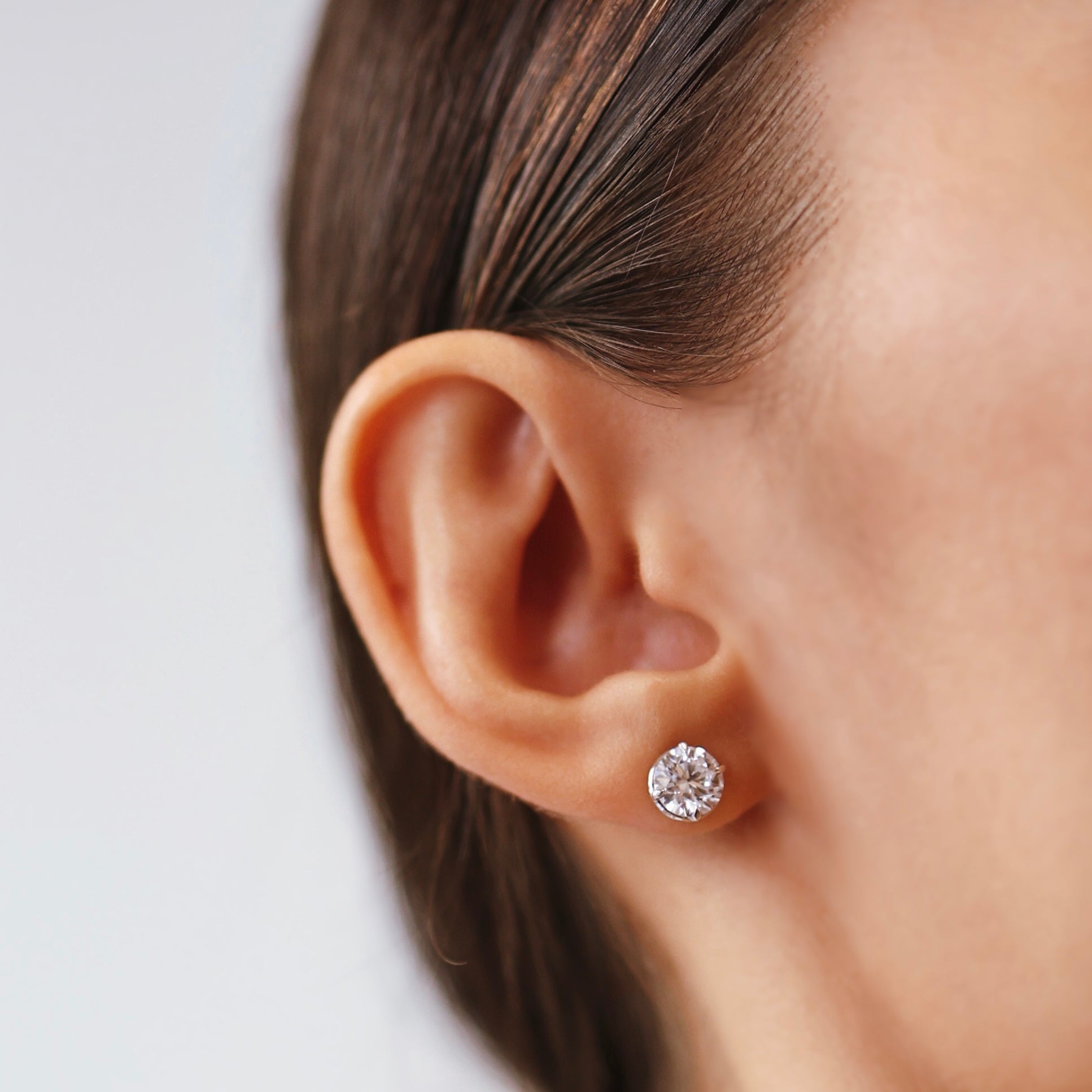 El diamante se muestra con 1.50cts