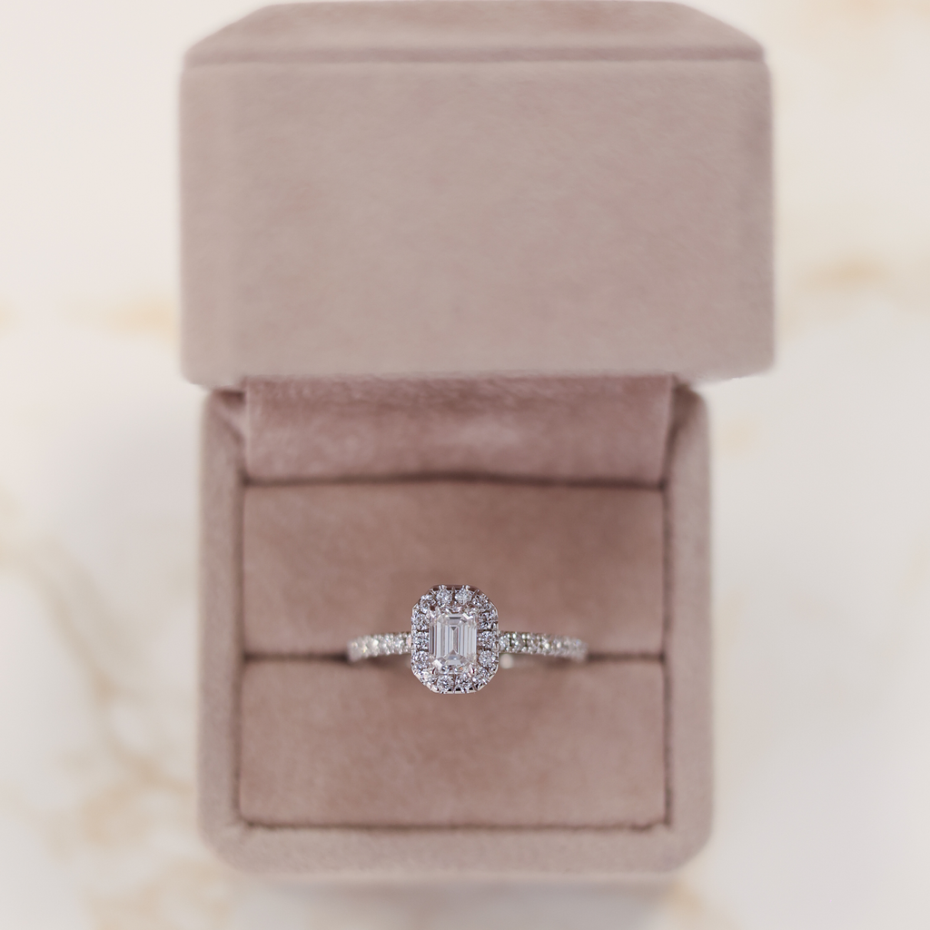 Anillo Queen