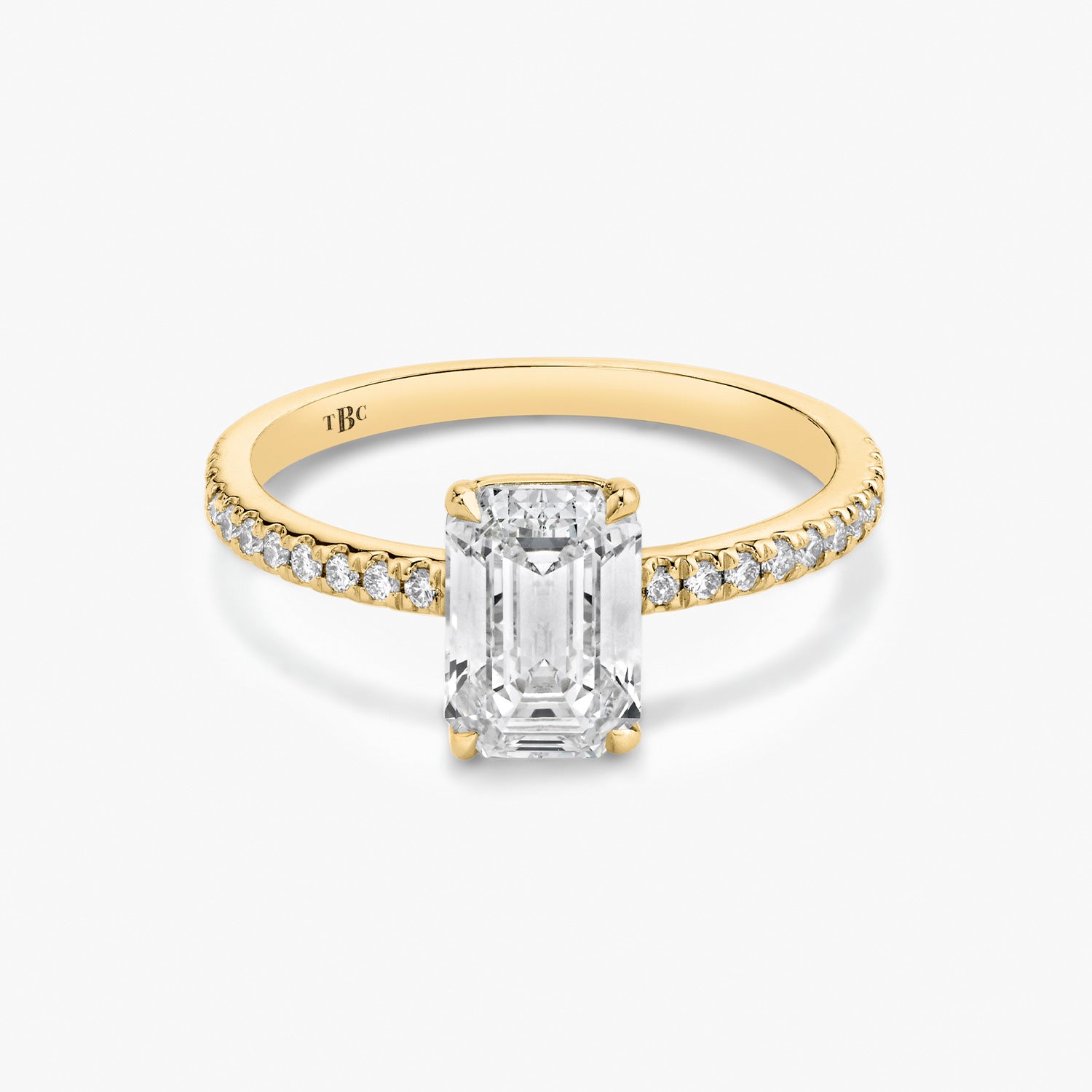 El diamante se muestra con 1.50cts