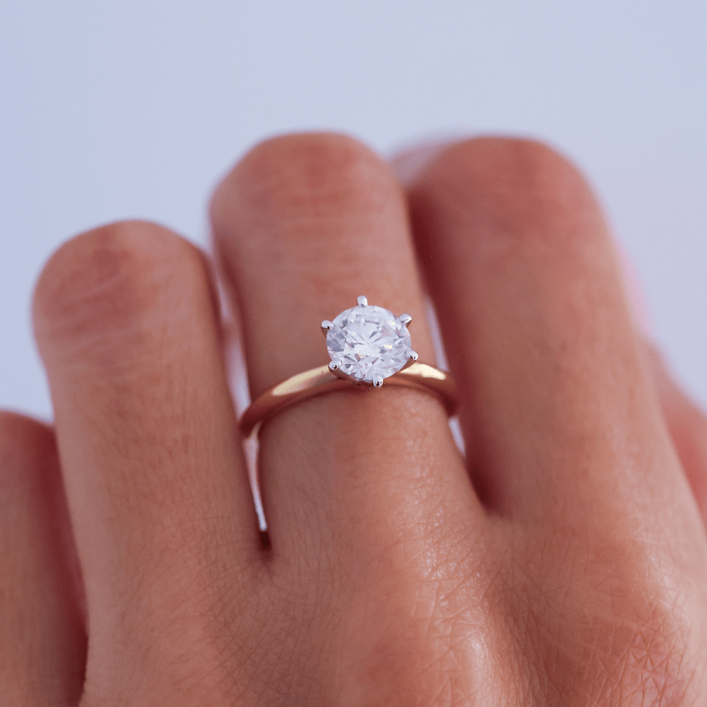 Anillo Six Royale - The Bright Club