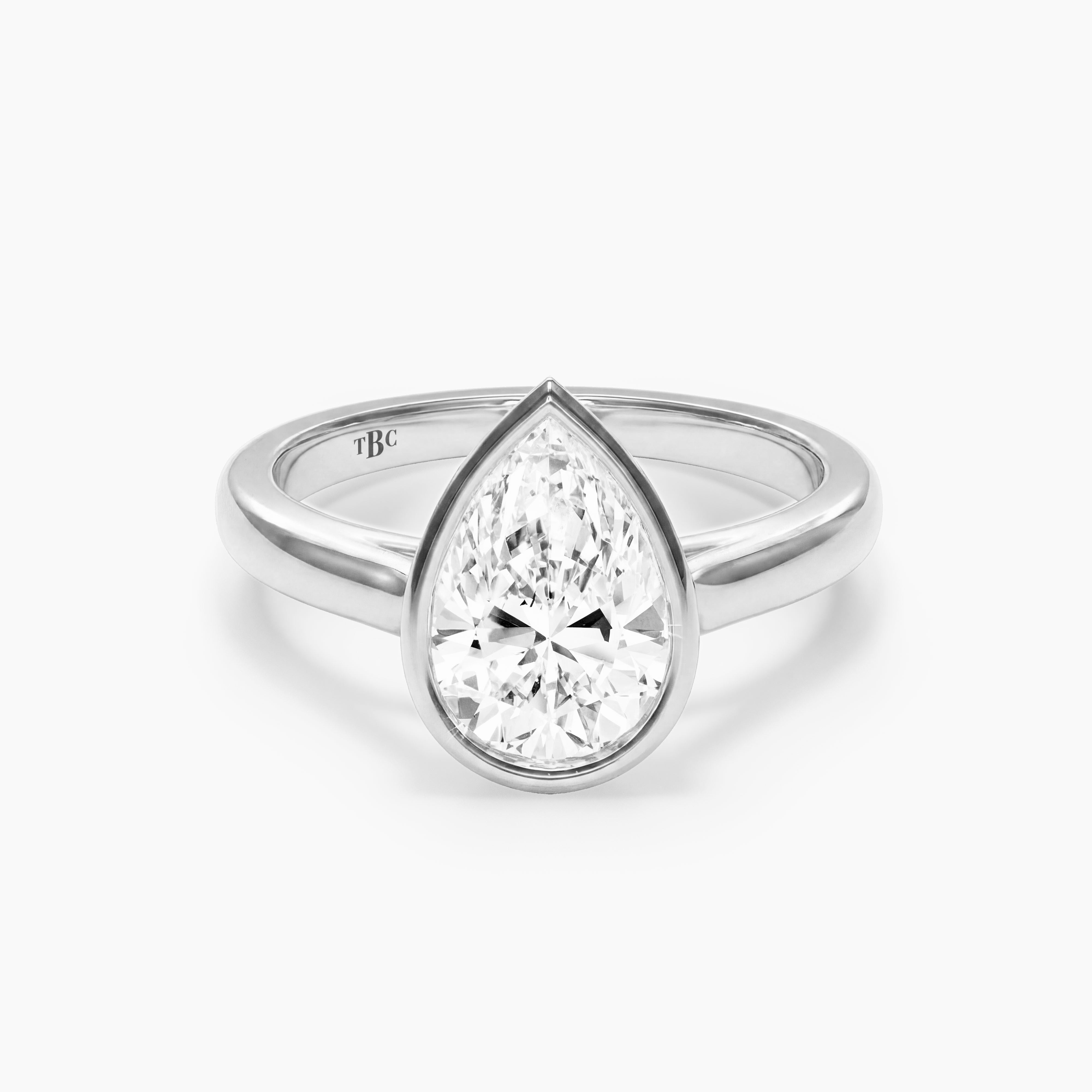 El diamante se muestra con 2.00cts