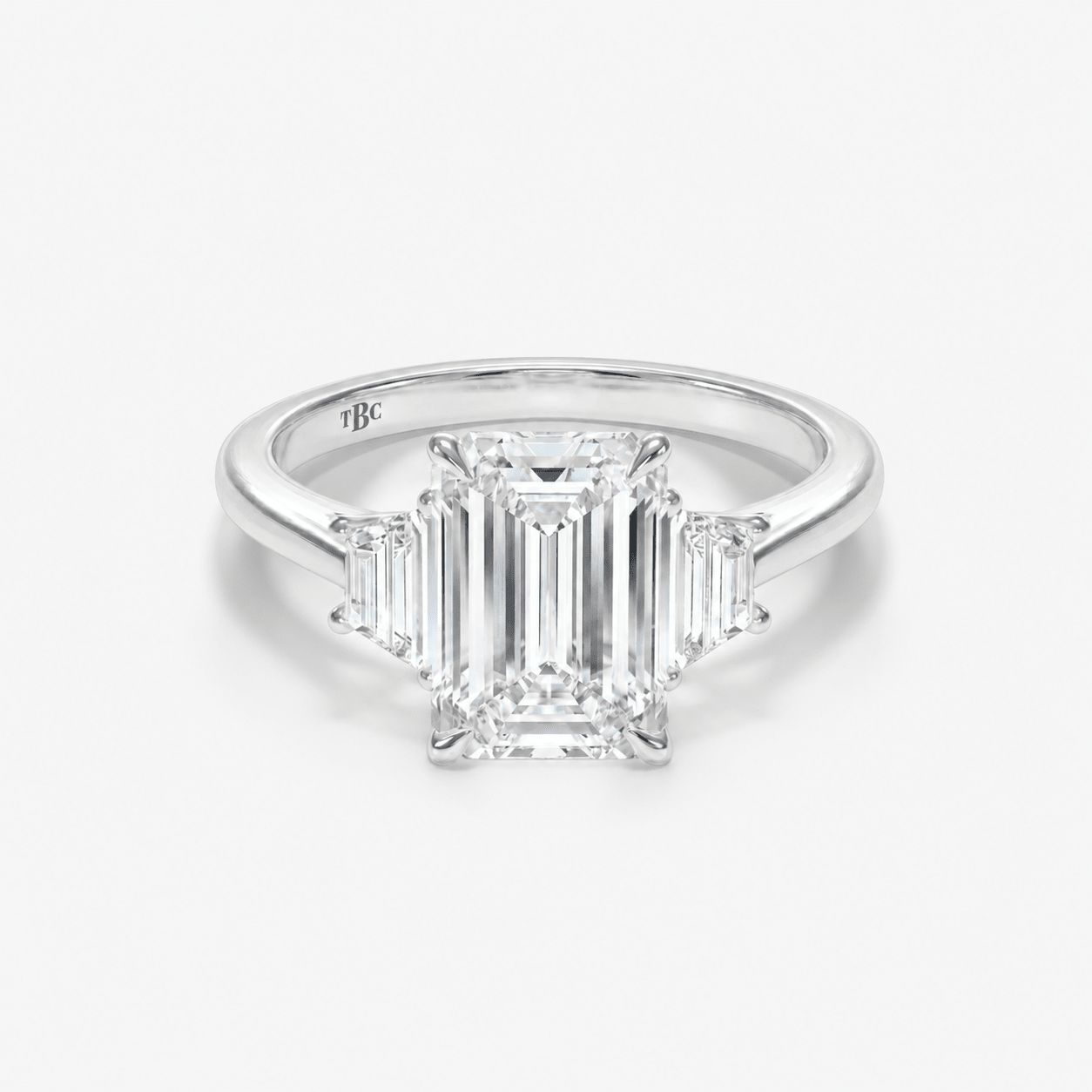 Anillo Emerald Trilogía - The Bright Club