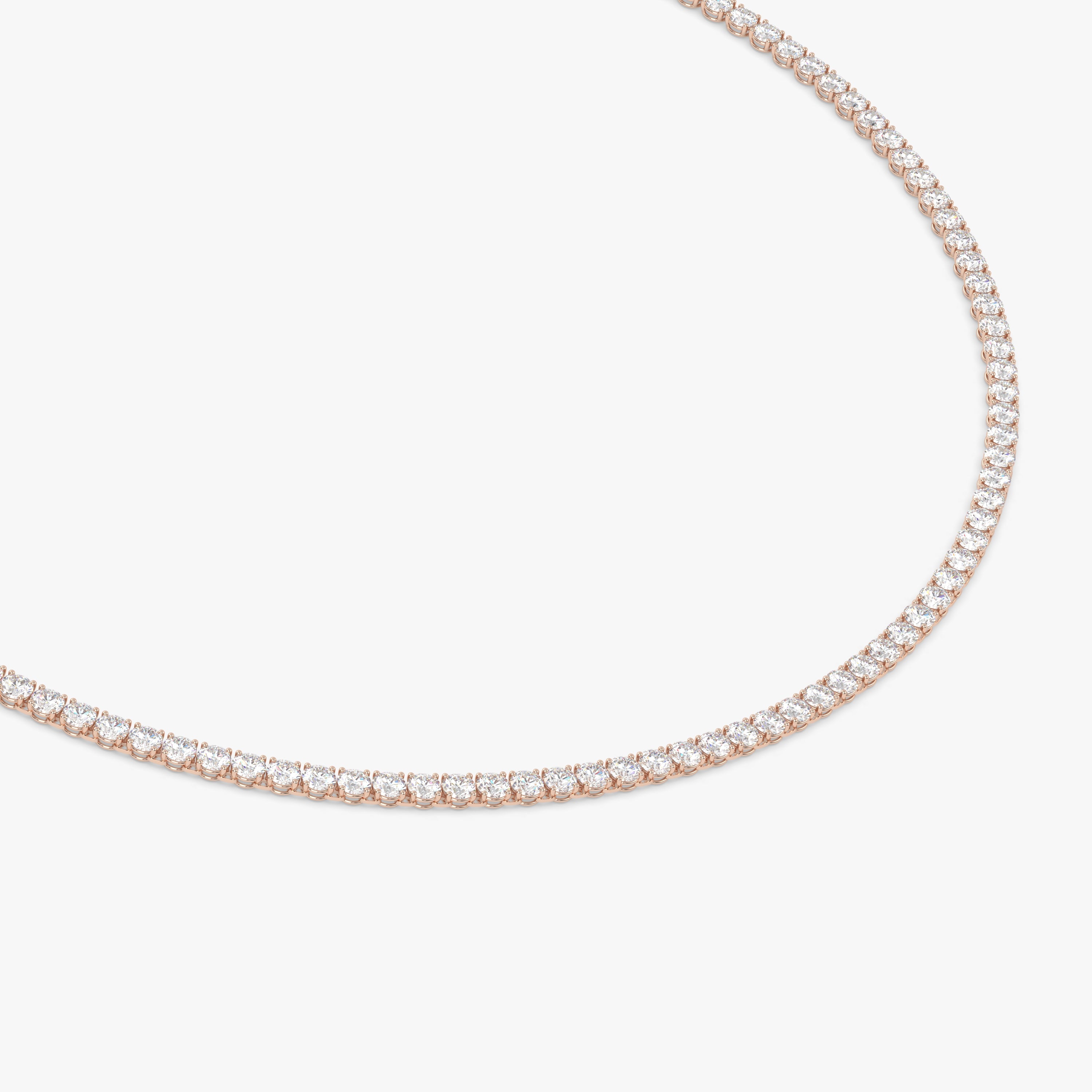 El collar se muestra con 14.40cts