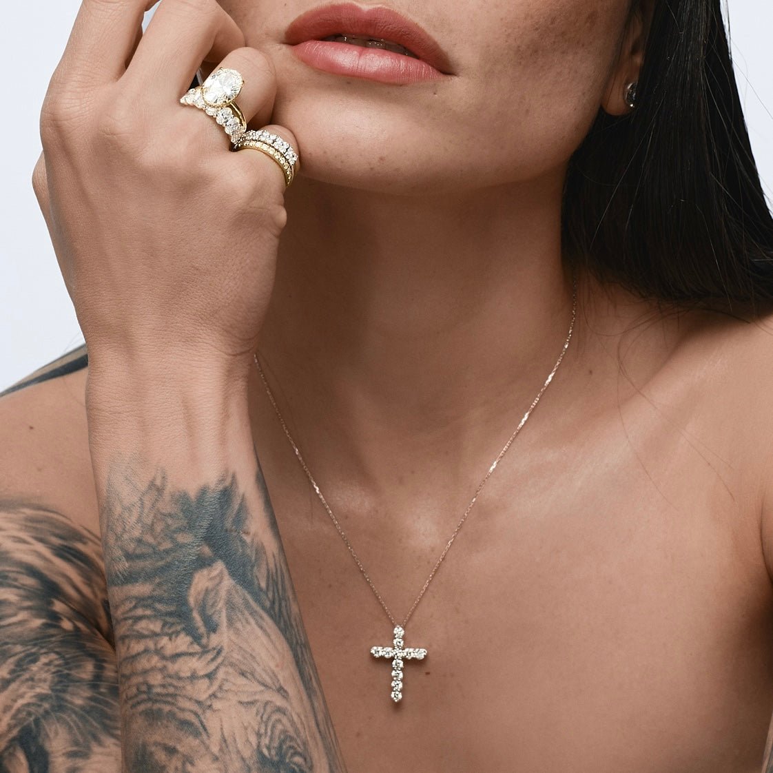 Colgante Cruz de Diamantes - The Bright Club