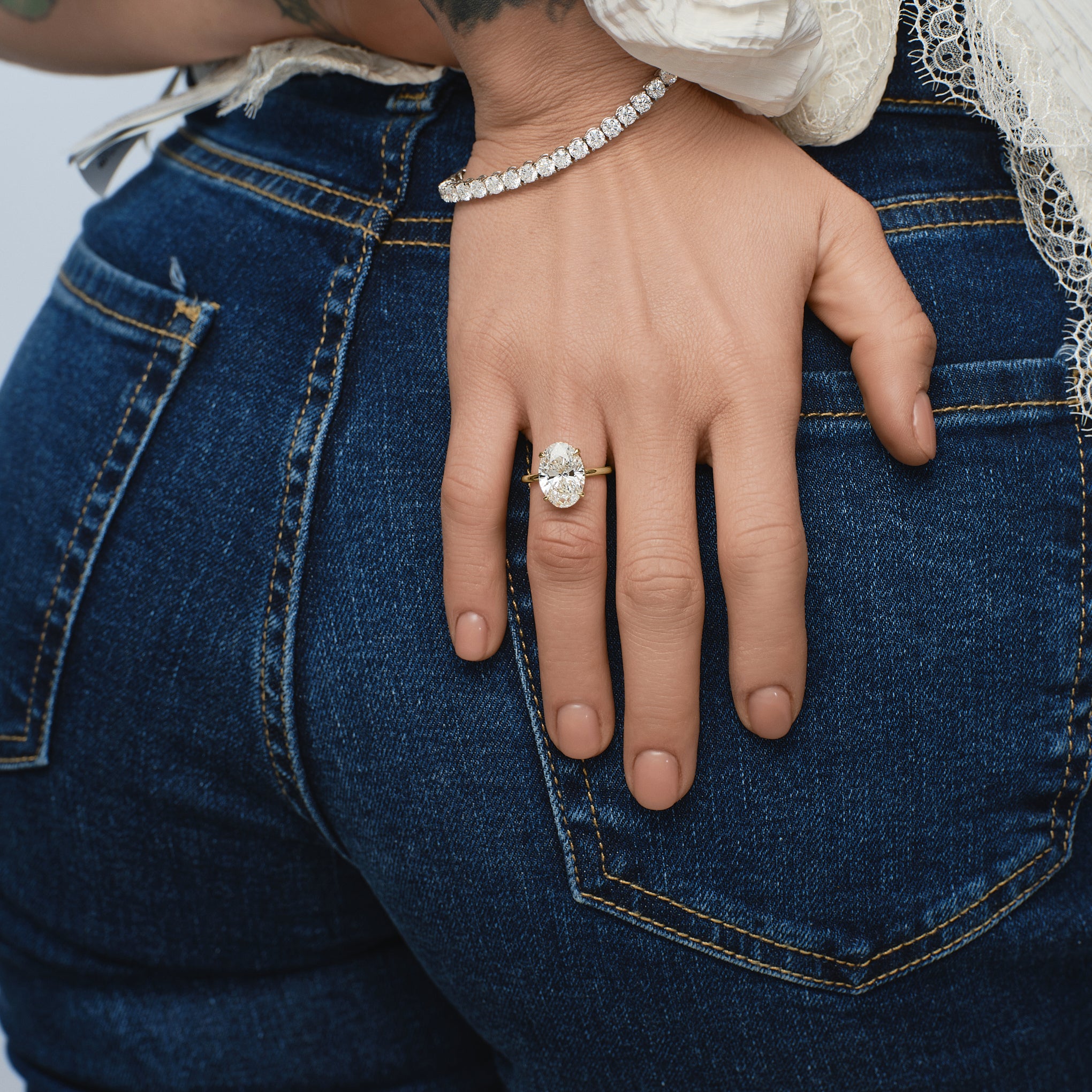 El diamante se muestra con 5.00ct