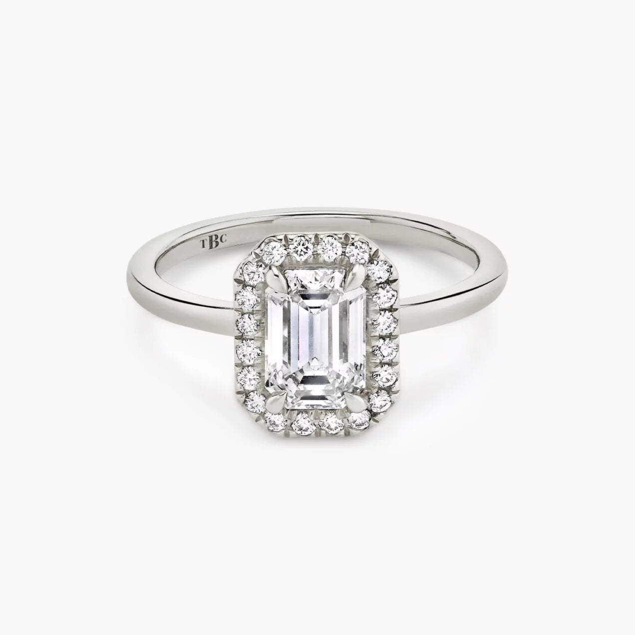 El diamante se muestra con 1.50cts