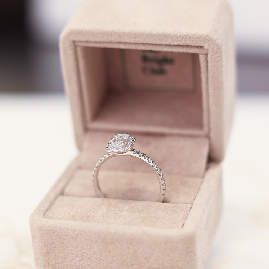 Anillo Queen
