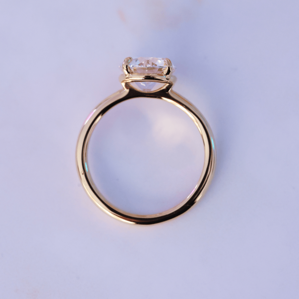 Anillo Duchess Emerald - The Bright Club