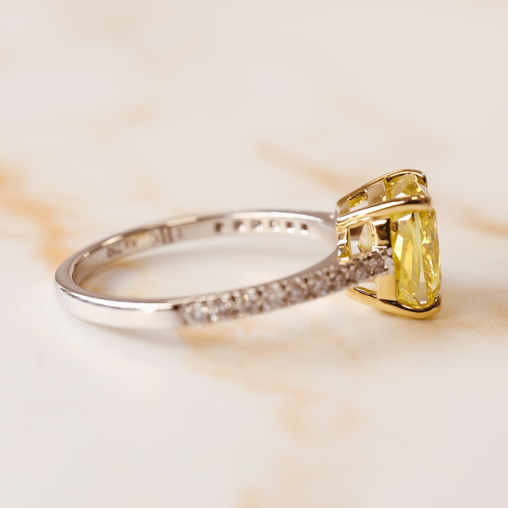 Anillo Fancy Vivid Yellow - The Bright Club