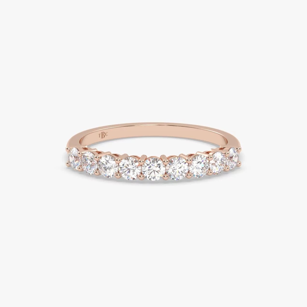 El diamante se muestra con 1.00cts