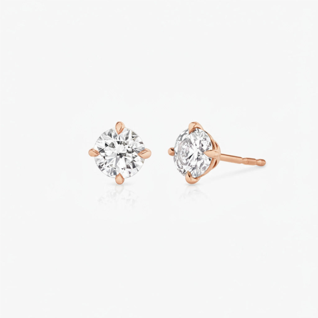 El diamante se muestra con 1.00cts