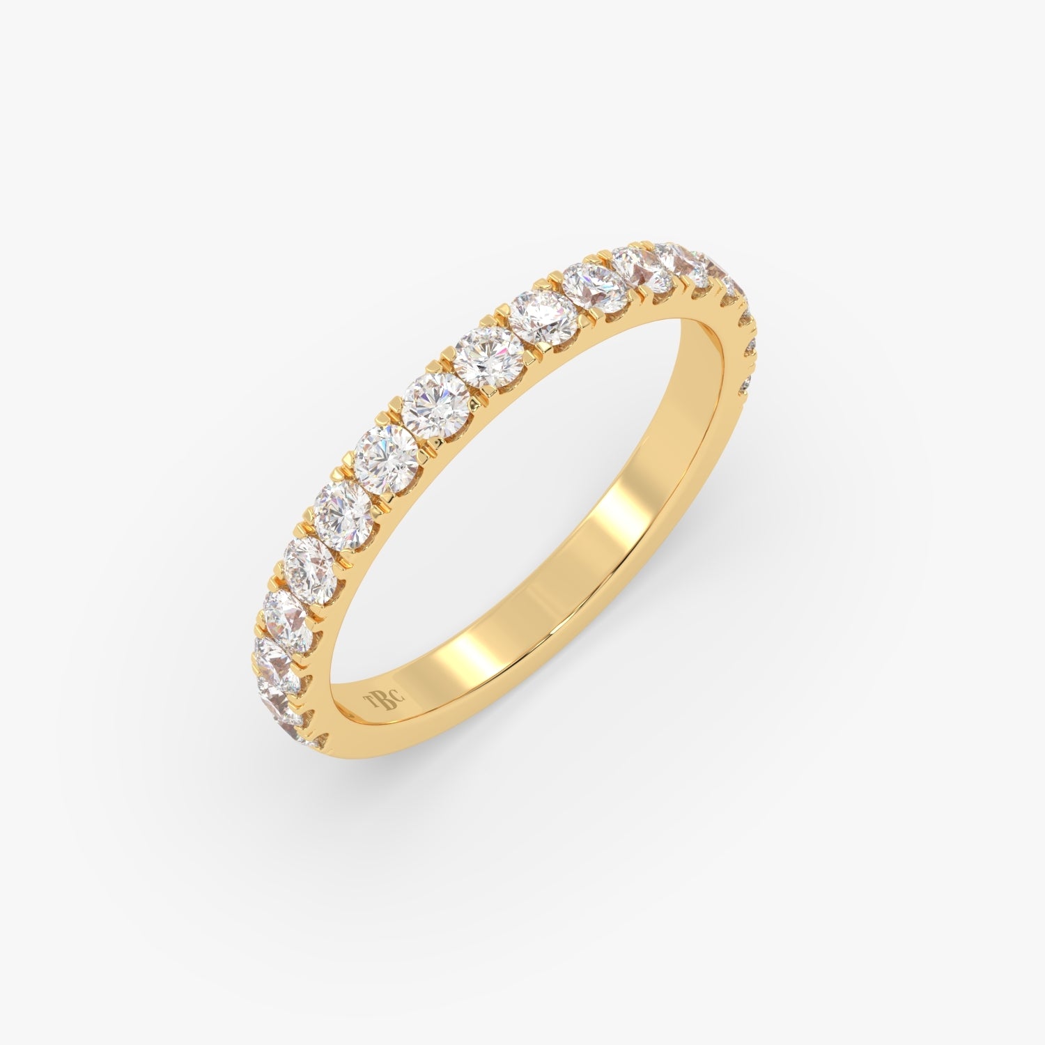 El diamante se muestra con 0.62cts