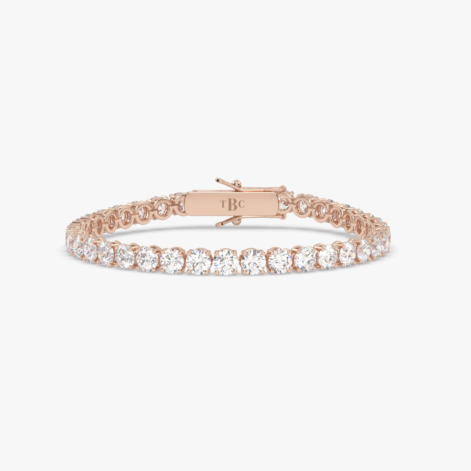 El diamante se muestra con 10.75cts