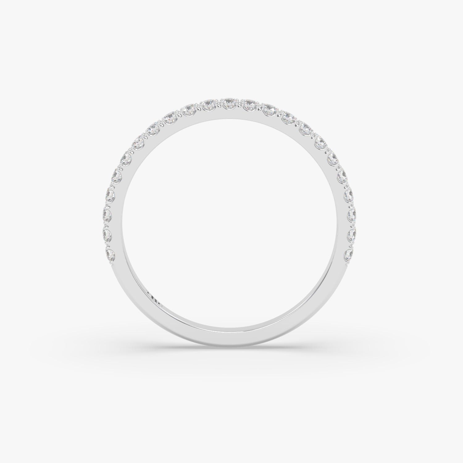 El diamante se muestra con 0.23cts