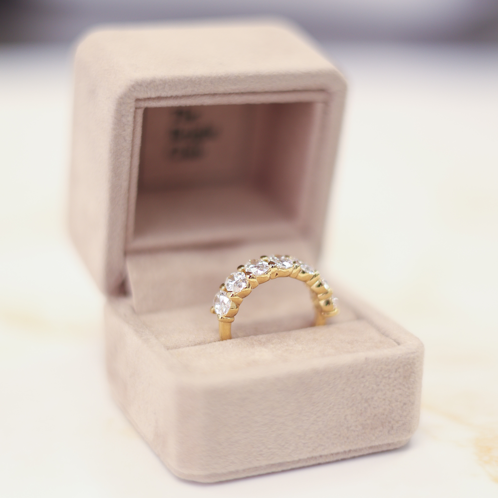 Alianza Oval Band