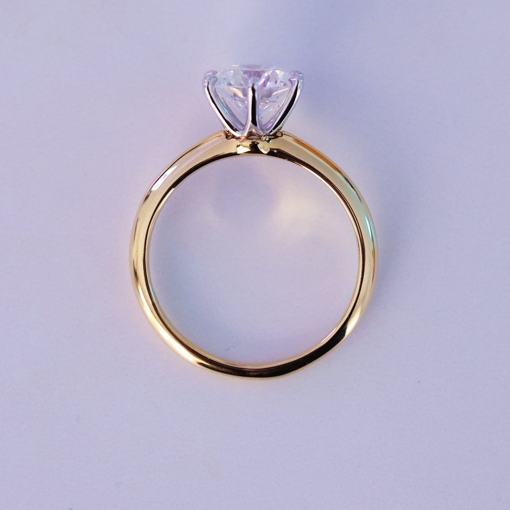 Anillo Six Royale