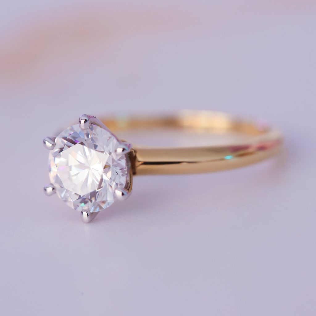 Anillo Six Royale