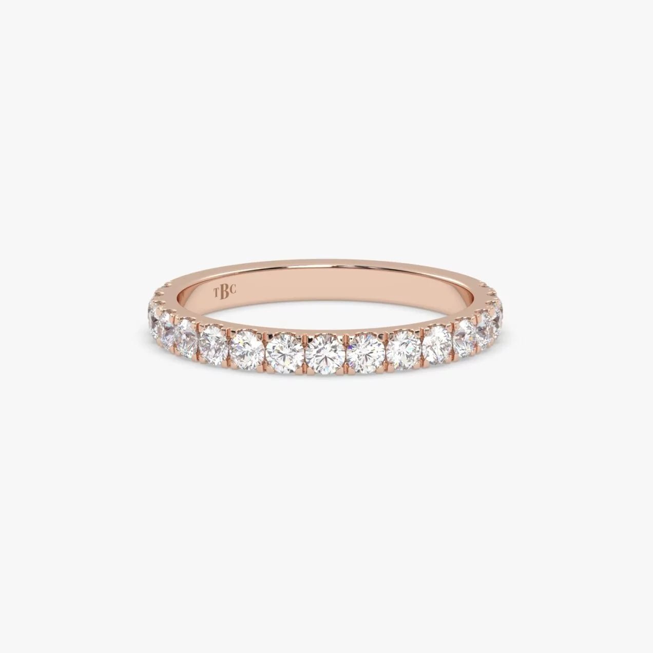 El diamante se muestra con 0.62cts