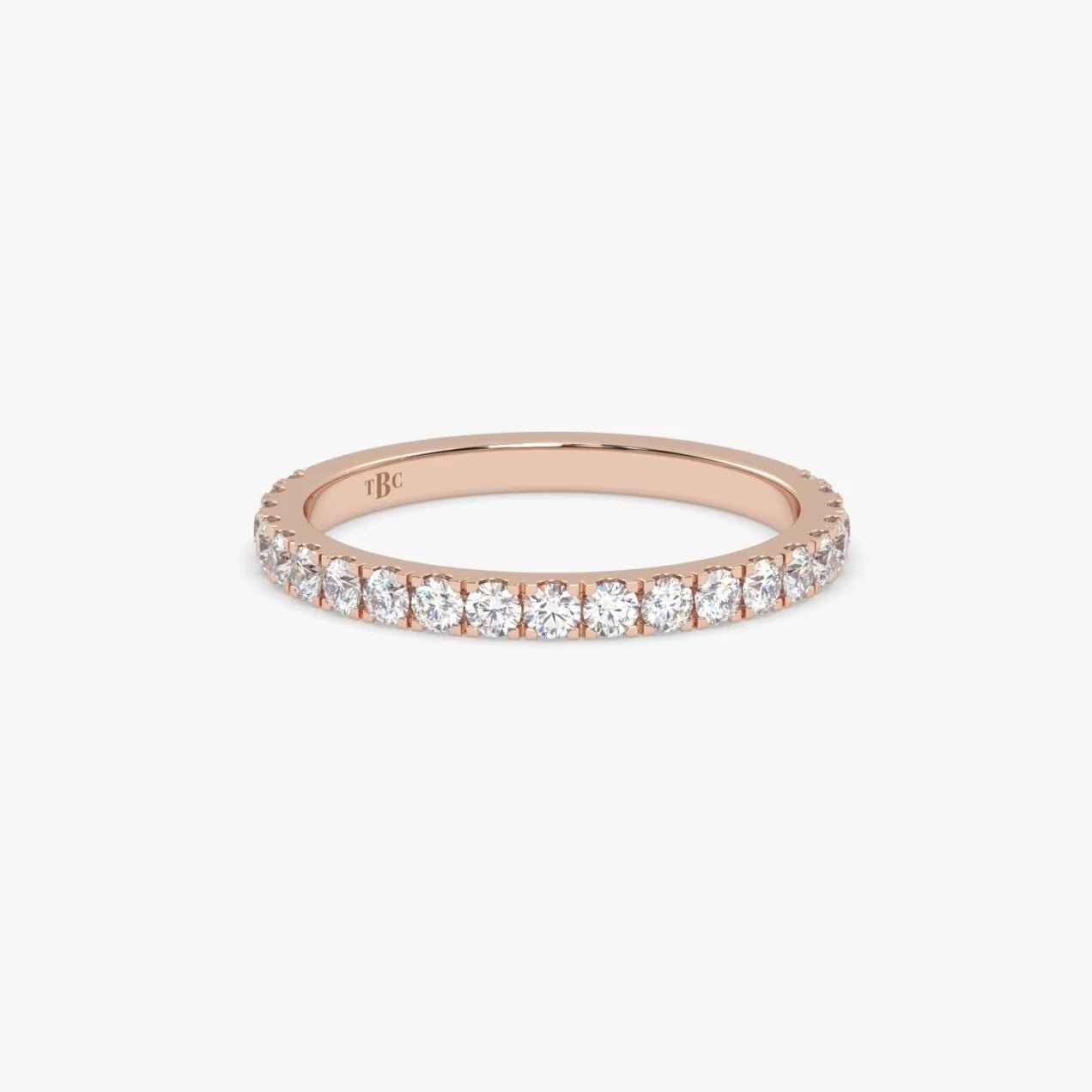 El diamante se muestra con 0.42cts