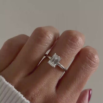 El diamante se muestra con 1.50cts