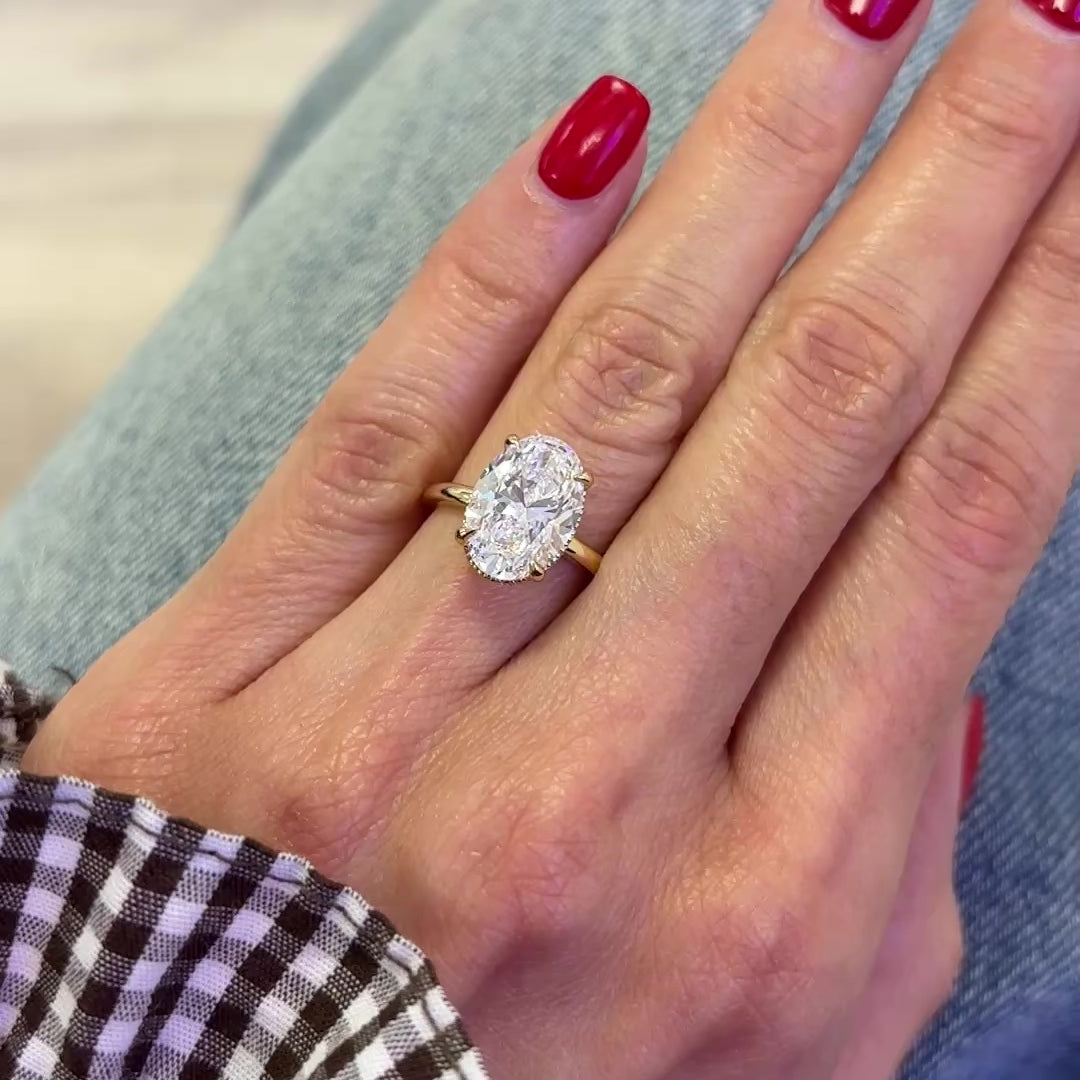 El diamante se muestra con 4.00cts