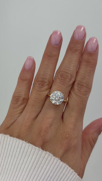 El diamante se muestra con 5.00cts