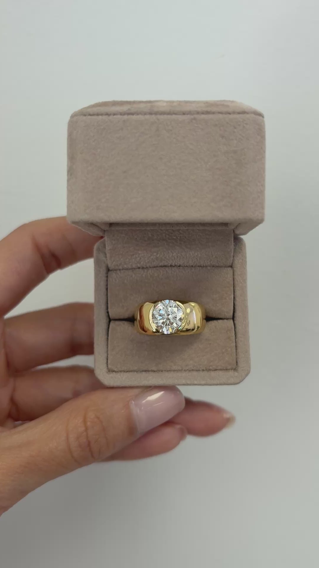 Anillo The Bombé Round