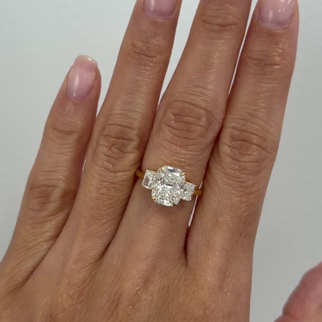 Anillo Cushion Trilogía