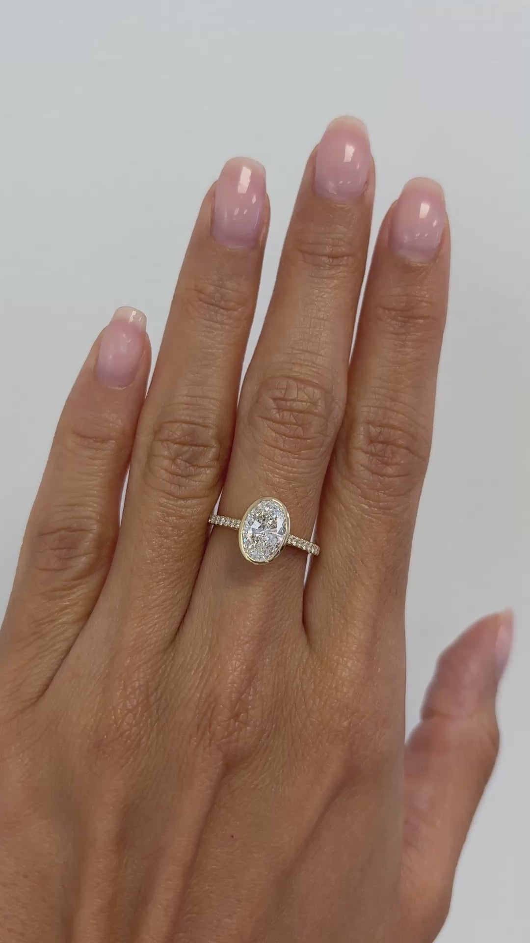 Se muestra con 1.50ct