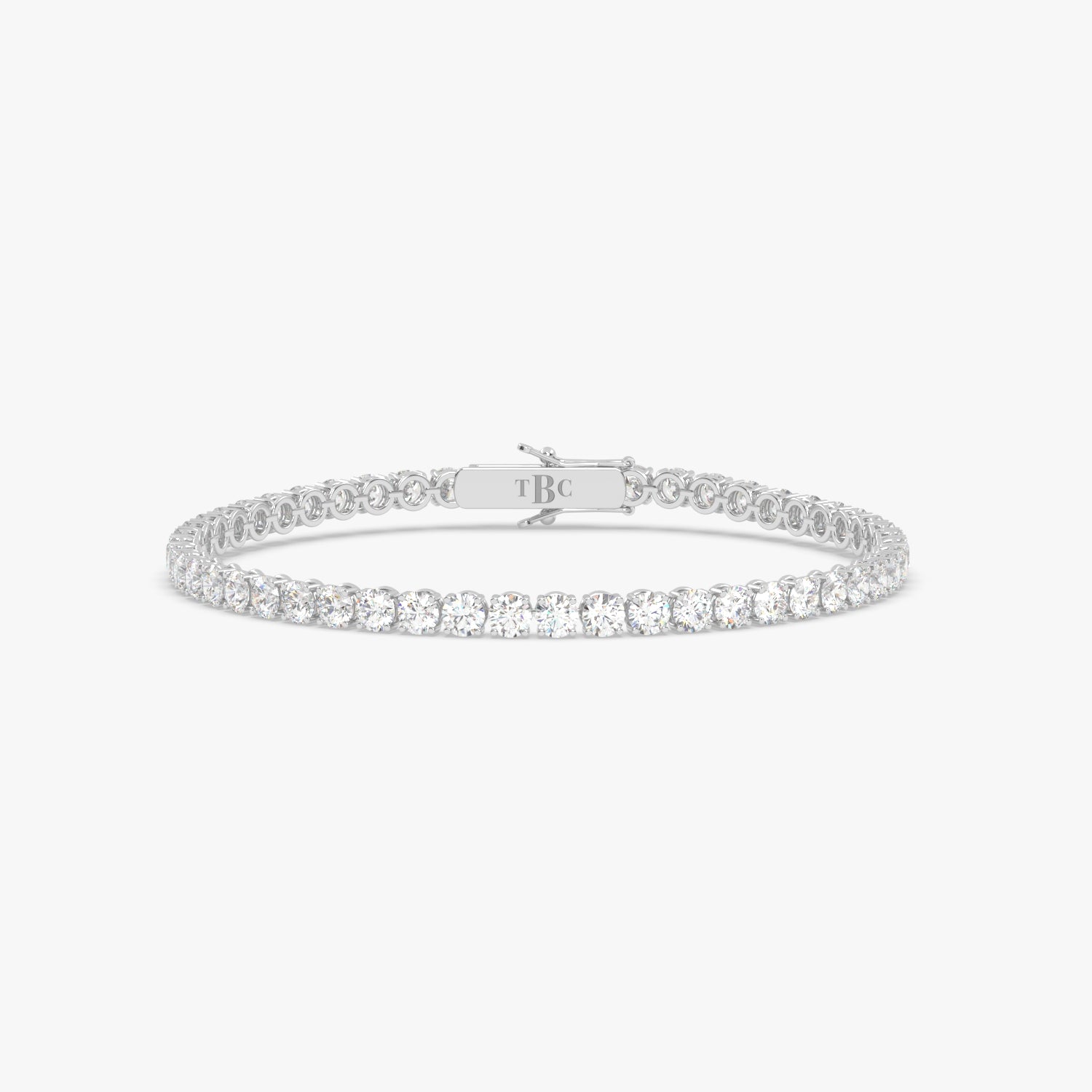 El diamante se muestra con 5.75cts